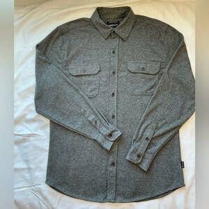 Kenneth Cole NY Techni-Cole Knit Charcoal Slim Fit Shirt men’s size Large